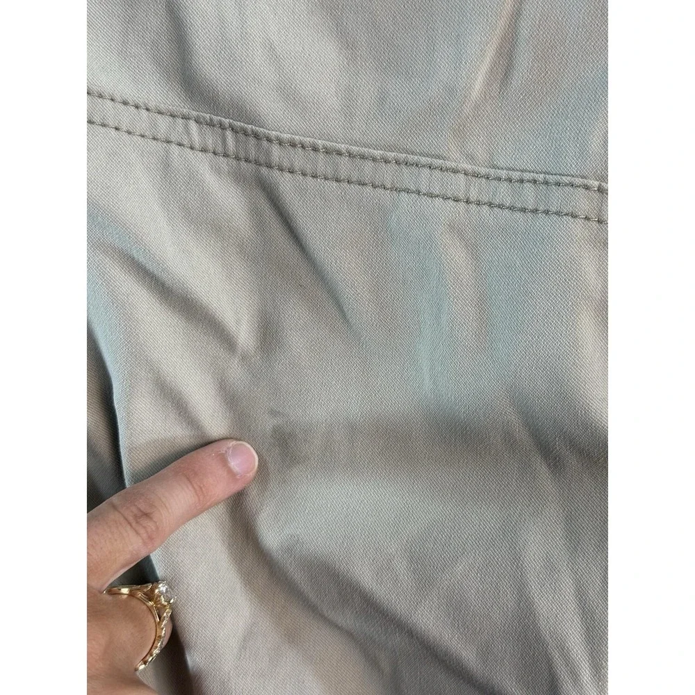 PrAna Zion Shorts Mens M Beige Cargo Canvas Belted 11 Inseam Hiking Casual